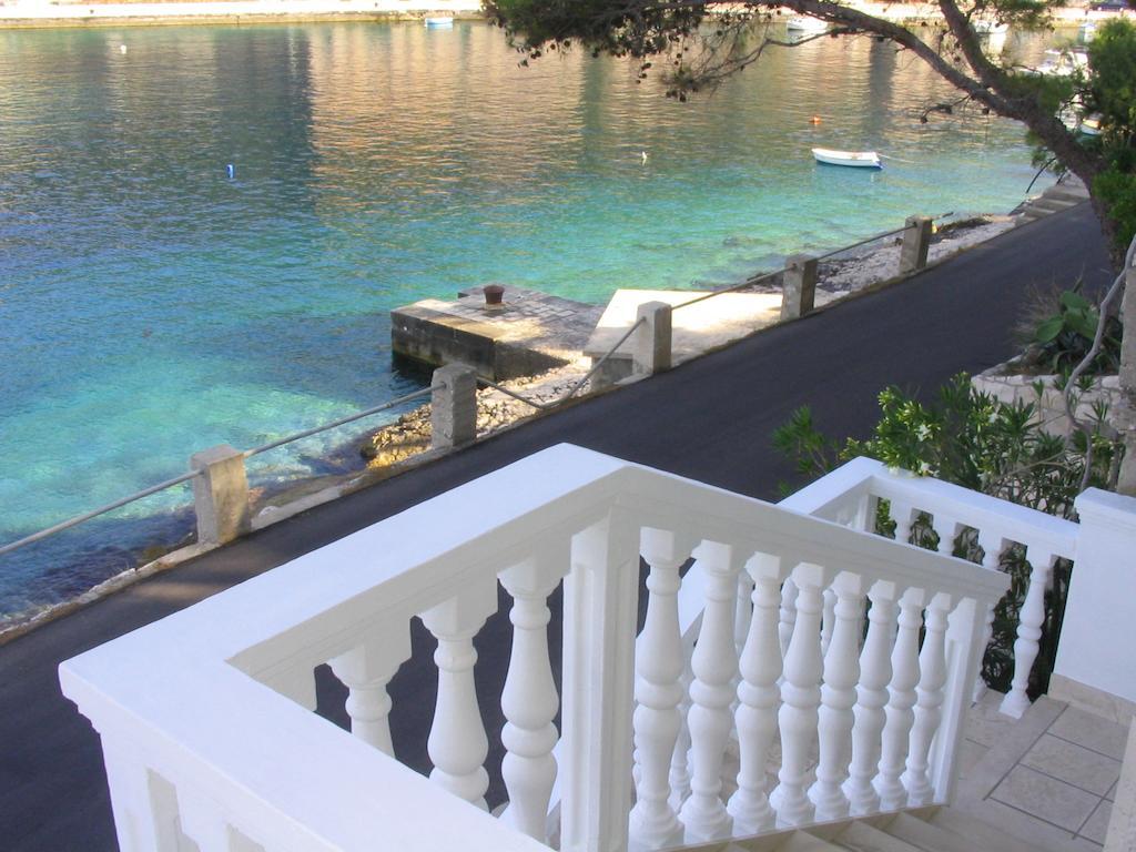 Apartments Gugic Приградица Екстериор снимка