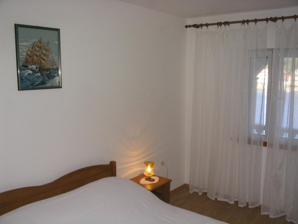 Apartments Gugic Приградица Екстериор снимка