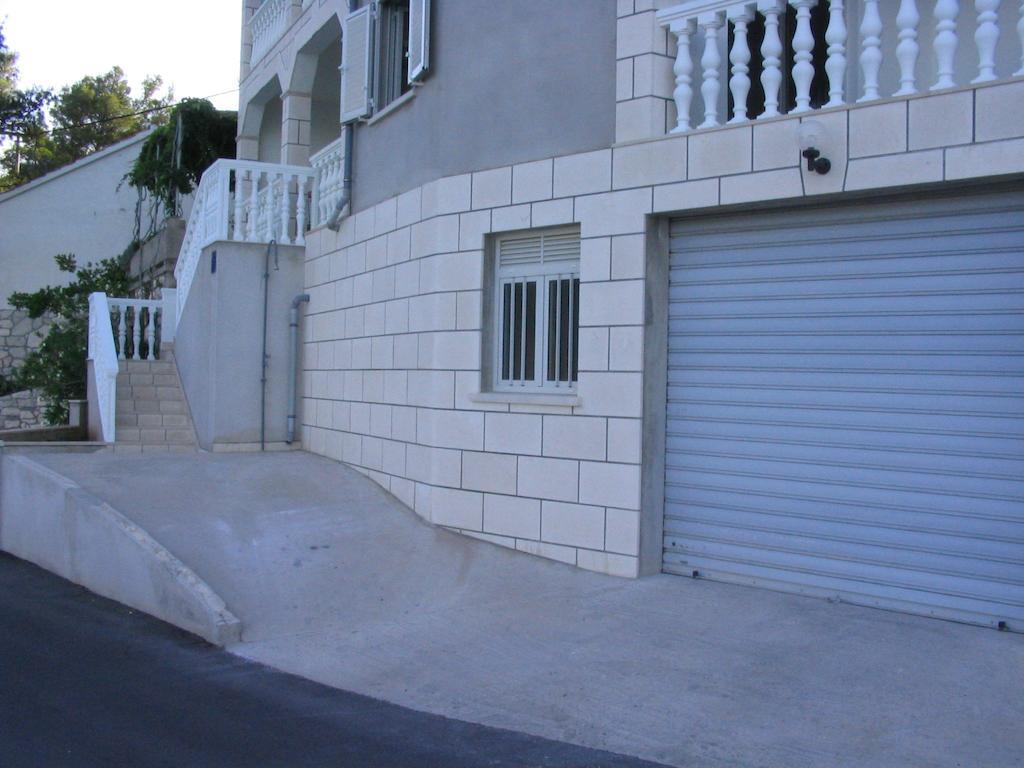 Apartments Gugic Приградица Екстериор снимка