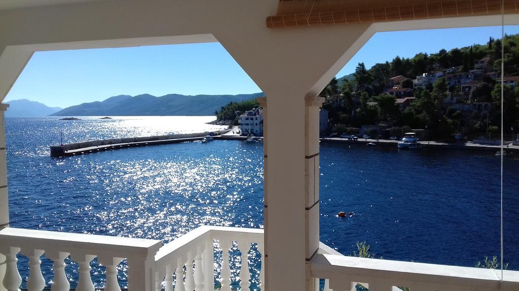 Apartments Gugic Приградица Екстериор снимка